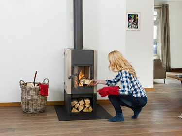 Verantwoord de houtkachel aansteken? Hoe het beter kan!